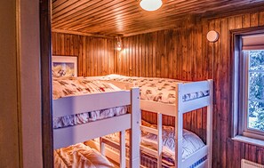 4 Schlafzimmer, Reisekinderbett, kostenloses WLAN