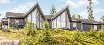 Lovely home in Trysil with WiFi