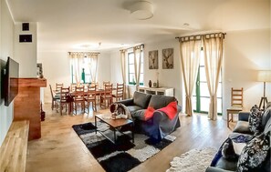 TV connectée, cheminée