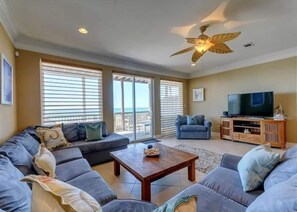 Smart TV, DVD player, books, video library - 3-Level Gulf Front Townhome w/ Breathtaking Views. Pet Friendly! (Navarre)