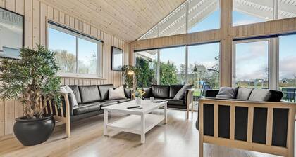 Stunning home in Idestrup with kitchen