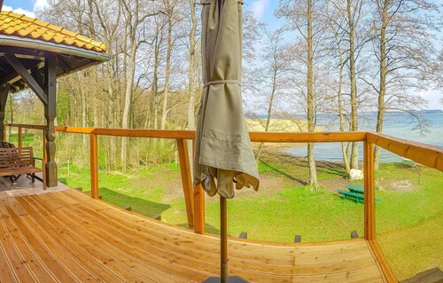 Nice apartment in Gizycko with kitchen