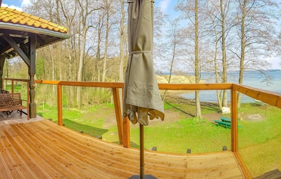 Beach front apartment in Gizycko with WiFi