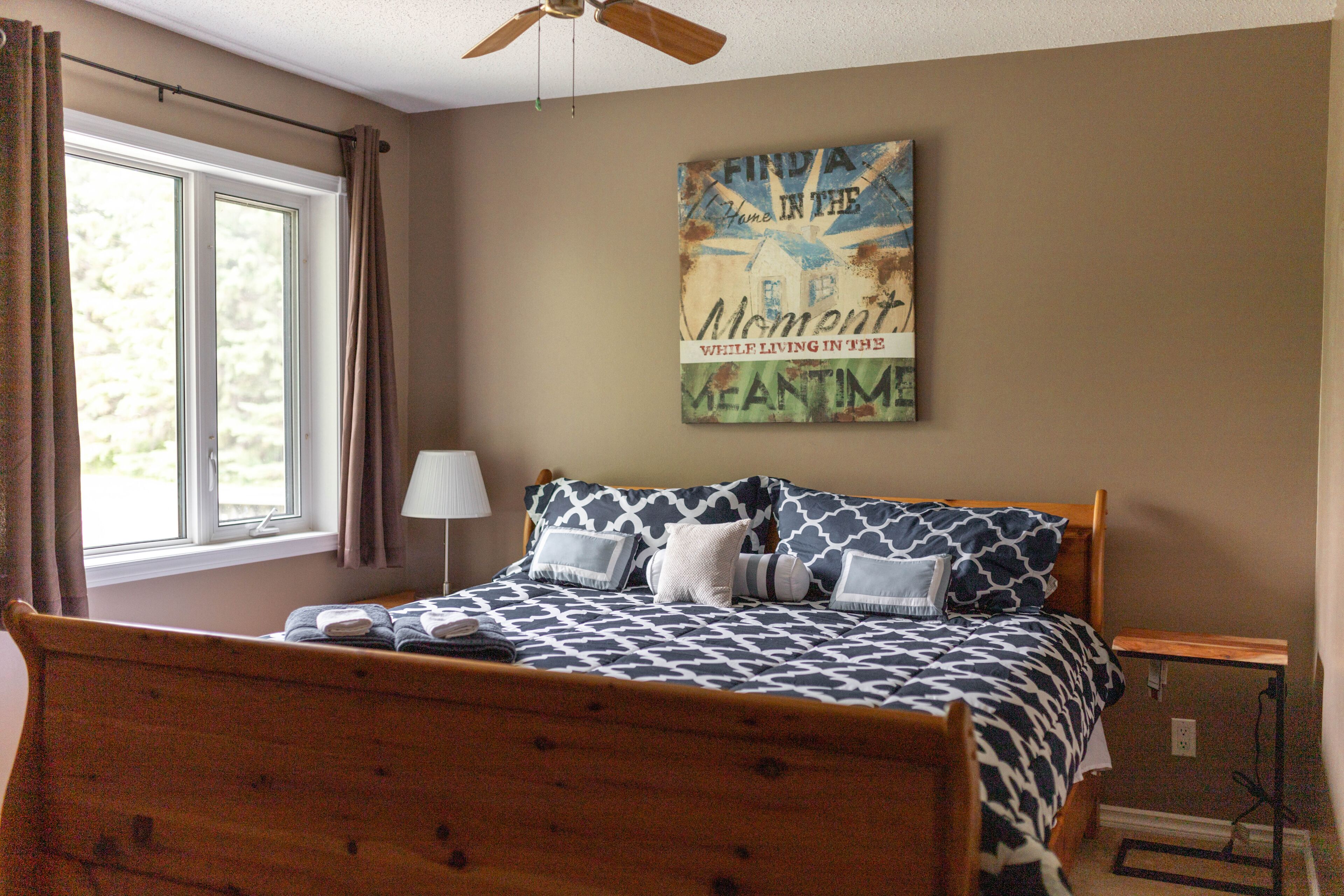 4 多间卧室、熨斗/熨衣板、免费 WiFi、床单