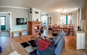 TV connectée, cheminée