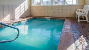 Hot tub - Slope-side Boyne Mtn Condo! 1 Bedroom Suite sleeps 4 with  1 King  and 1 Sofabed (Boyne Falls)