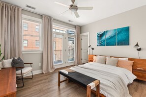 3 bedrooms, desk, iron/ironing board, free WiFi