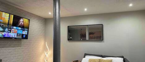 2 soverom, strykejern/-brett, wi-fi og sengetøy