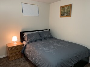 5 Schlafzimmer, Schreibtisch, Bügeleisen/Bügelbrett, kostenloses WLAN