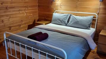 2 bedrooms, iron/ironing board, travel cot, bed sheets