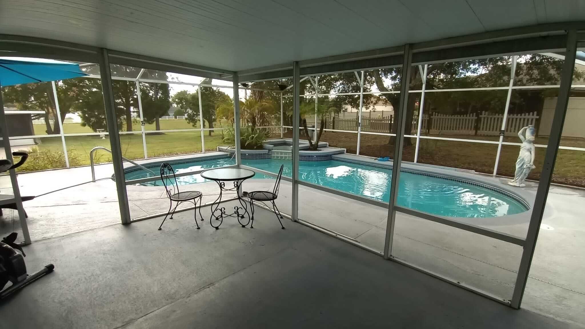 Disney Luxury House Heated Pool / 5 minutes to Disney park