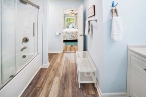 Combined shower/tub, towels, toilet paper - The Inkwell ~ An Oak Island Gem (Oak Island)
