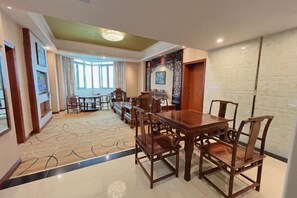 Room - Huaxi International Hotel (Jingxi)