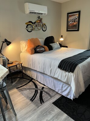 1 bedroom, free WiFi, bed sheets