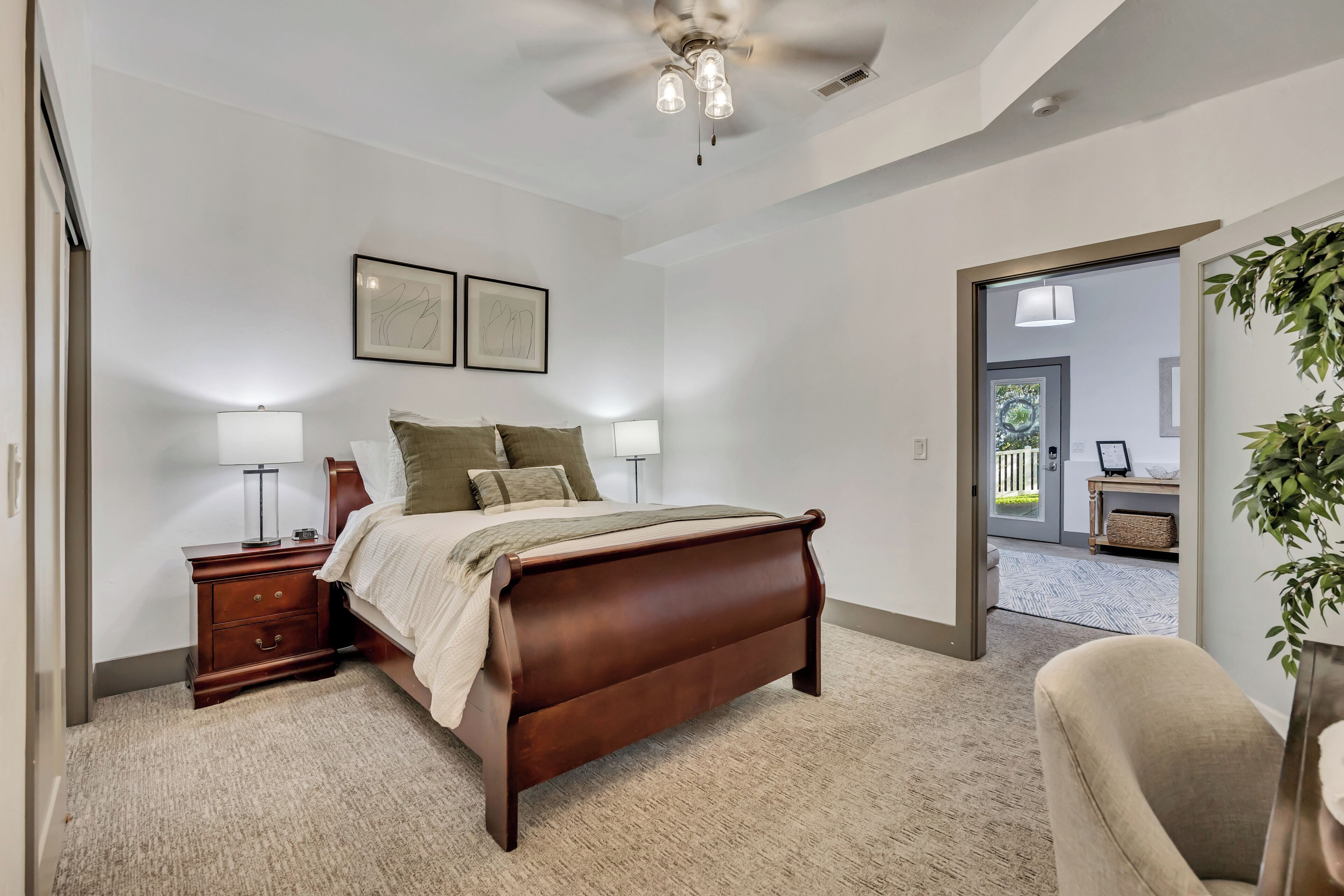 2 chambres, fer et planche à repasser, lit parapluie, Wi-Fi gratuit