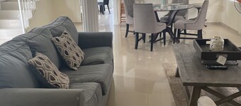 Peaceful Tropical Retreat 30 minutes from Salinas and Palmar de Ocoa