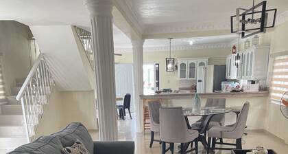 Peaceful Tropical Retreat 30 minutes from Salinas and Palmar de Ocoa