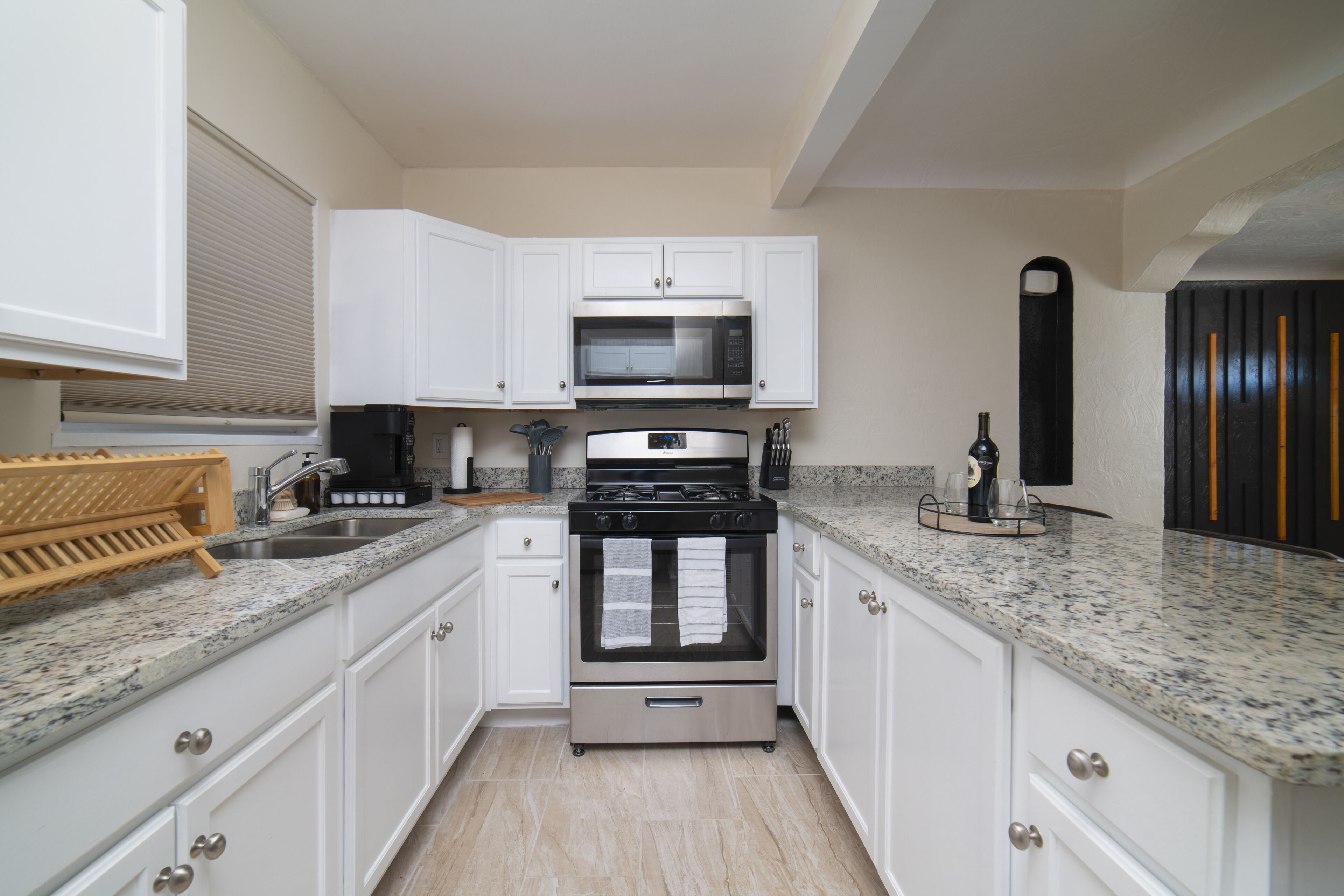 Unwind Central- Tranquil 3bd/1ba in the heart of EP