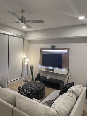 Living area - Cozyhome 🎆 (Dallas)