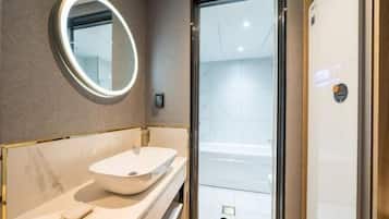 Family Twin Room, 2 Queen Beds, Non Smoking, City View