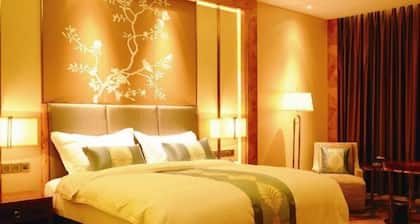 Anning Golden Age Hotel