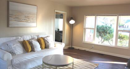 Cozy Brick-house With Spacious Backyard