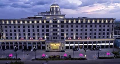 Licheng Art Hotel
