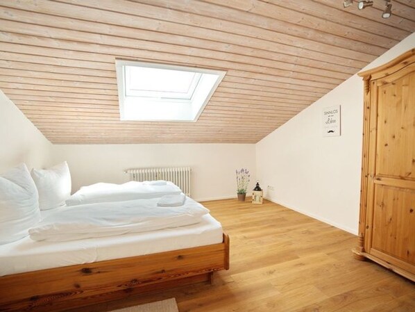 4 Schlafzimmer, WLAN, Bettwäsche