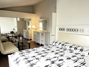 5 bedrooms, desk, free WiFi, bed sheets - Town Center / Pool SPA/Resort Leisure / Business (Moreno Valley)
