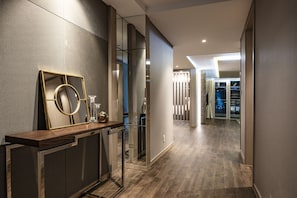 Executive Loft | Premium bedding, free WiFi, bed sheets