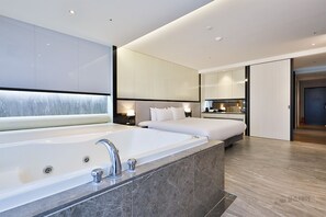 Executive Double Room | Premium bedding, free WiFi, bed sheets - BAYFRONT GEOJE (Geoje)