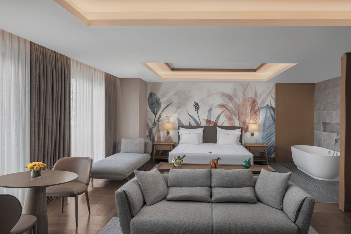 Honeymoon Suite | 1 bedroom, Egyptian cotton sheets, premium bedding, down duvets