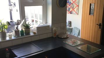 Fridge, oven, electric kettle, toaster