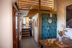 Cabaña estándar, baño privado, vistas al jardín | Restaurante