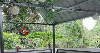 Casa Erelle -1 Bedroom guest house w/ modern kubo