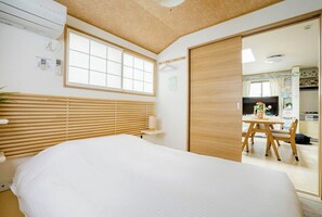 3 bedrooms, desk, iron/ironing board, free WiFi - Cleaned and sanitized Private House near Shinjuku (Kokubunji)