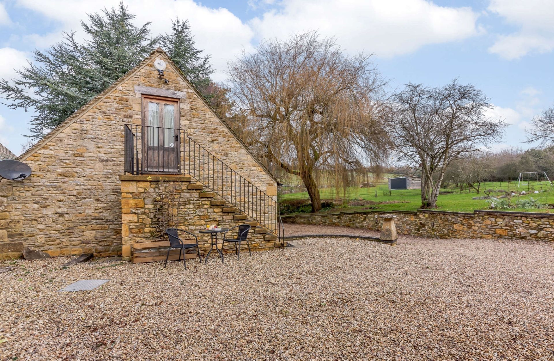 The Nest at Robins Roost - StayCotswold
