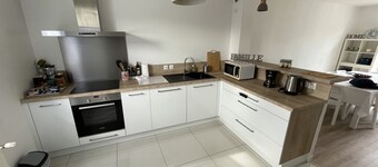 Family home 5 minutes from the beach!