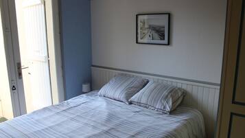 5 makuuhuonetta, silitysrauta/-lauta, vauvan matkasÀnky, ilmainen Wi-Fi