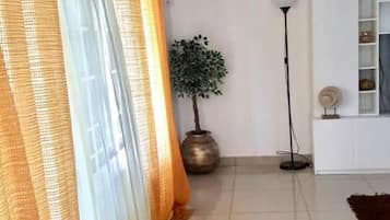 House, Multiple Beds | 3 bedrooms, iron/ironing board, free WiFi, bed sheets
