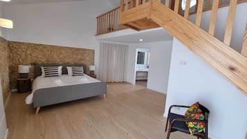 4 camere, ferro/asse da stiro, Wi-Fi