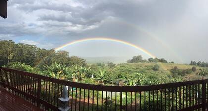 Mountain Retreat with The View, Avocado and Banana Farm stay
