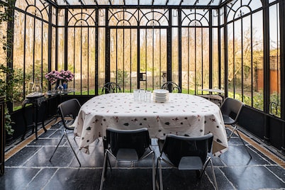 Historic villa with modern comforts, ideal for families and groups with children.