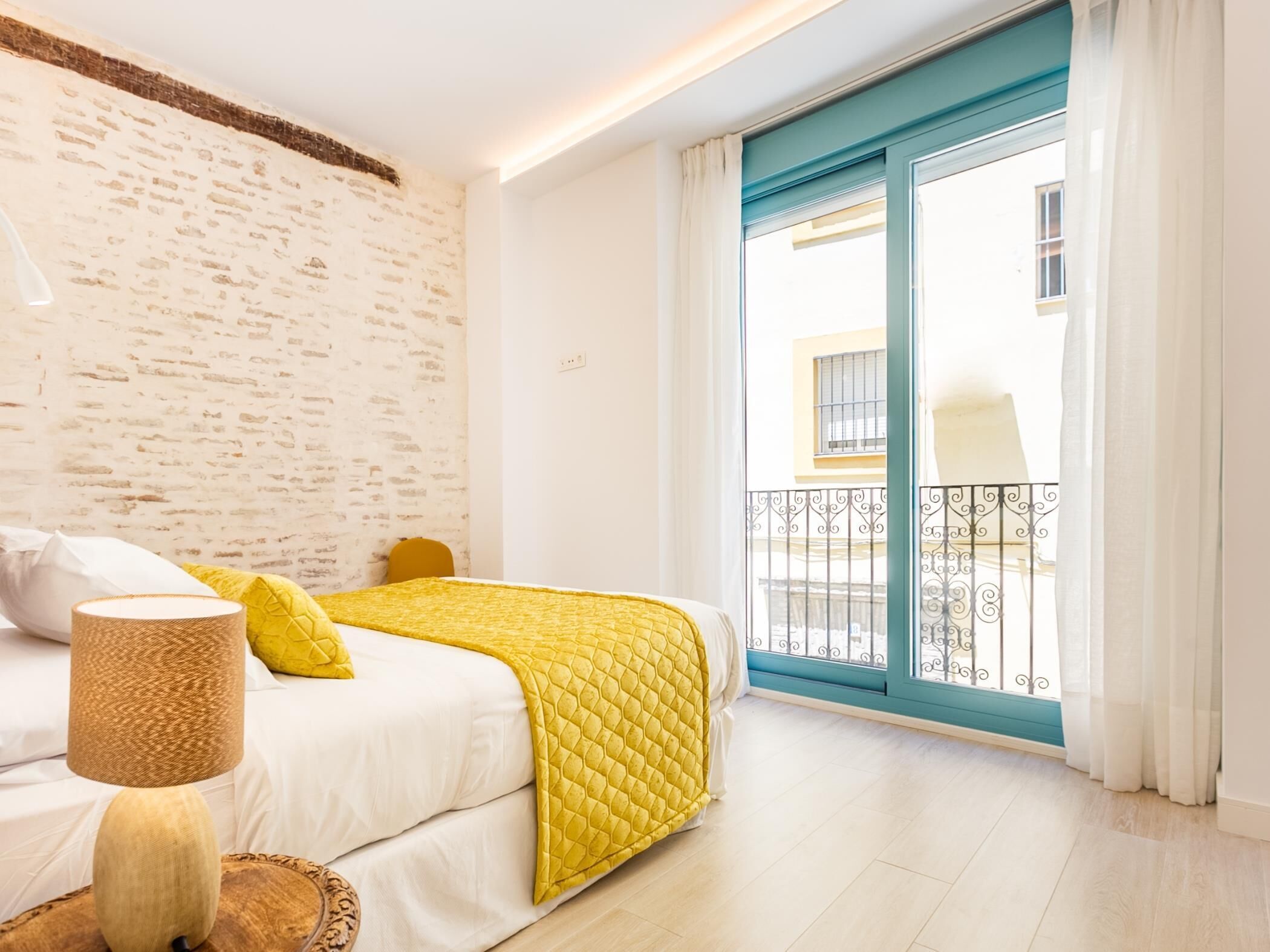 6 室のベッドルーム、アイロン / アイロン台、インターネット、ベッドシーツ