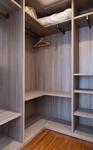 Appartement Supérieur | Armoire