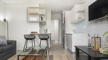Apartment (1 Bedroom) | Wohnbereich