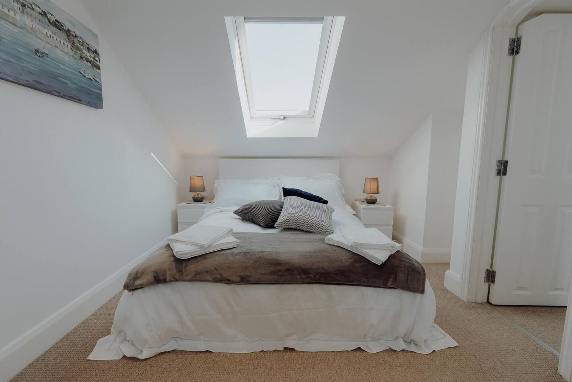 Apartment | 2 bedrooms, iron/ironing board, free WiFi, bed sheets