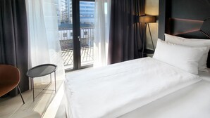 Dobbeltrom – comfort | Allergitestet sengetøy, minibar (inkludert) og safe på rommet