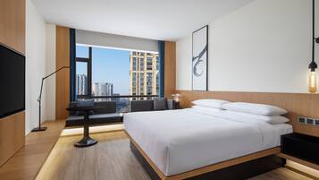 Standard Room, 1 King Bed | Desk, laptop workspace, soundproofing, iron/ironing board