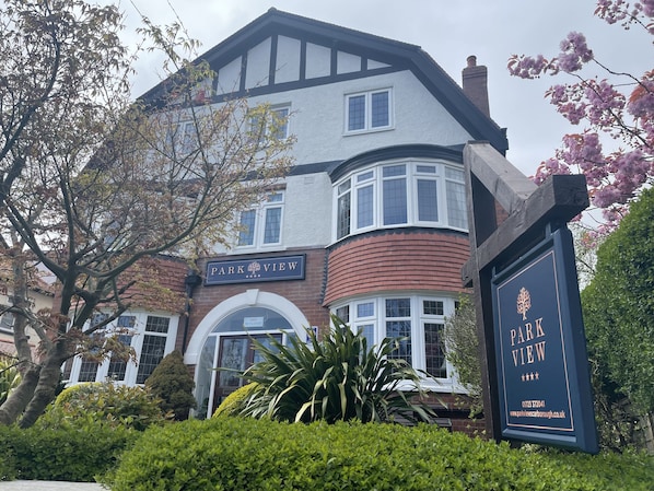 Façade de lâhĂ©bergement